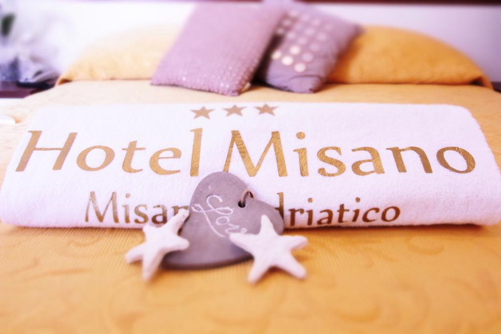 Hotel Misano ミザーノ・アドリアーティコ エクステリア 写真