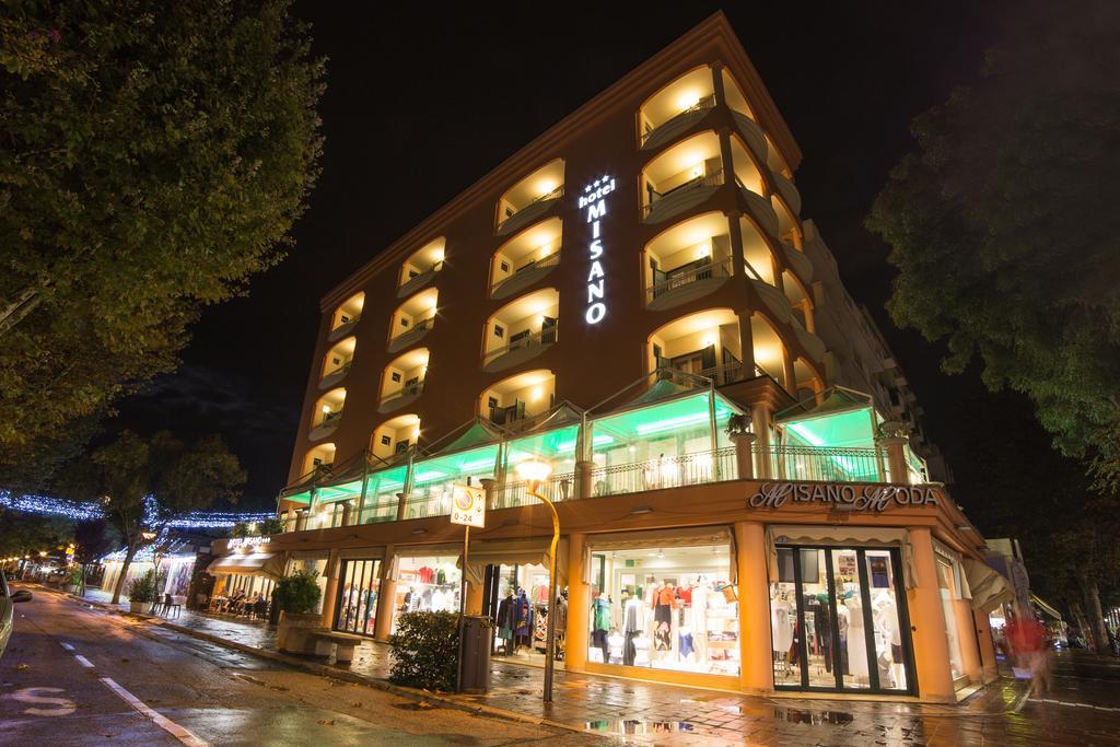 Hotel Misano ミザーノ・アドリアーティコ エクステリア 写真