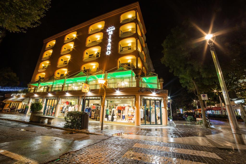 Hotel Misano ミザーノ・アドリアーティコ エクステリア 写真